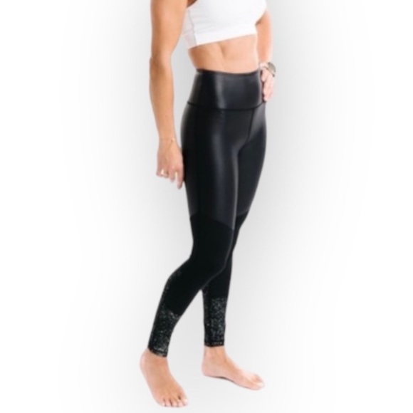ZYIA Pants & Jumpsuits Zyia Active Black Reflective Metallic Light